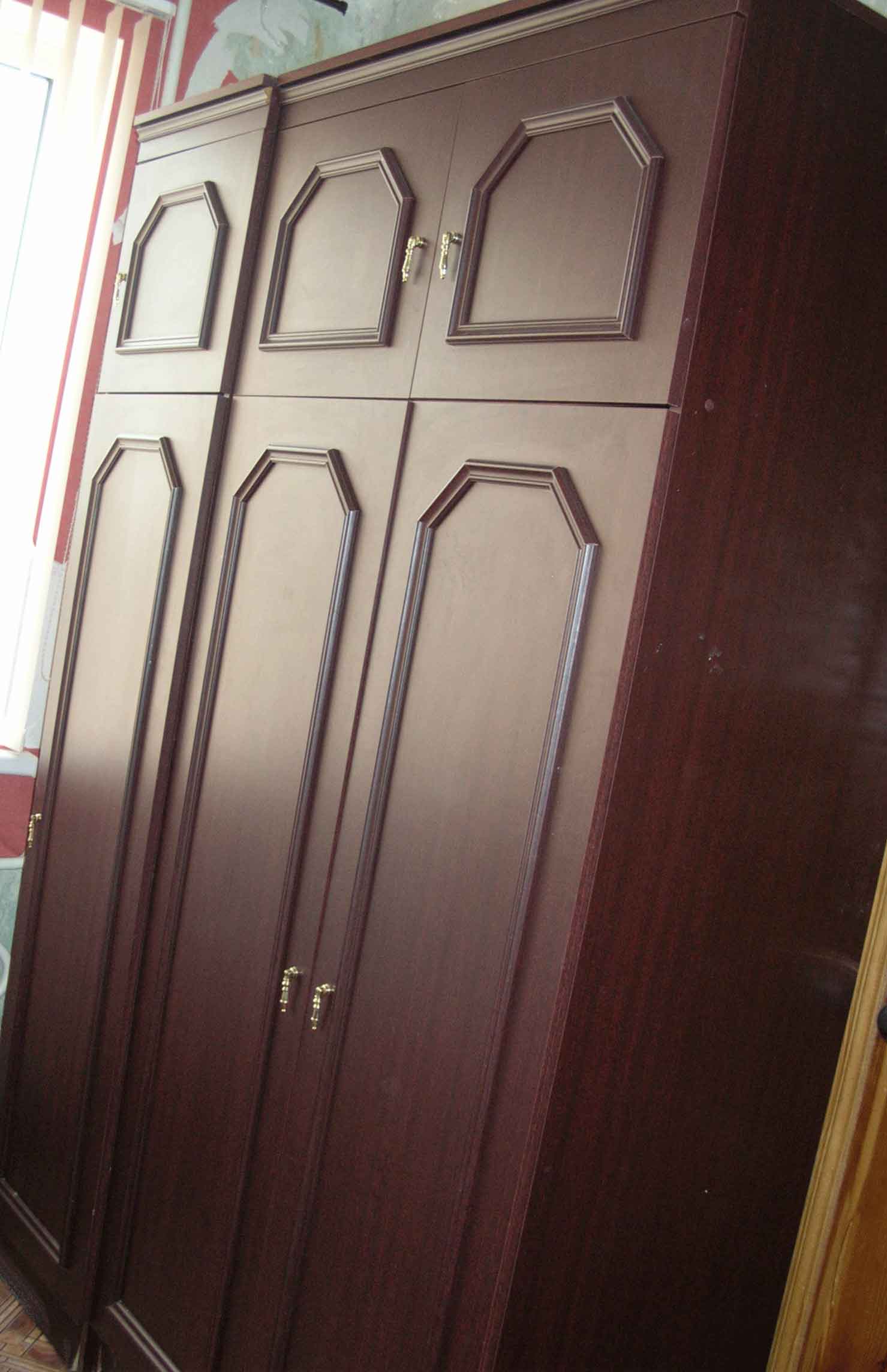 Шкаф плательный 3-х створчатый