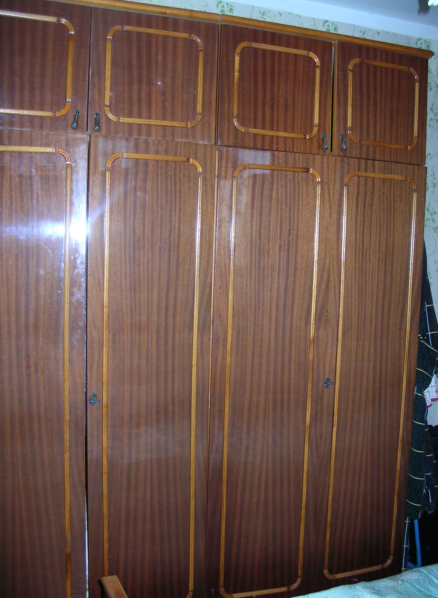 2 шкафа плательных